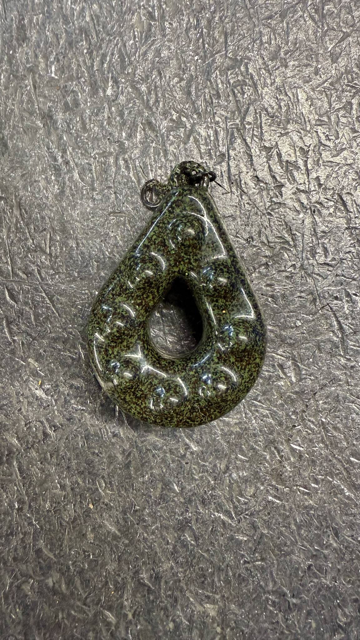 Plomb grip creux vert camo en forme de goutte avec anneau