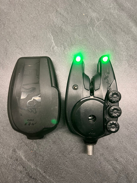 Détecteur FOX RX+ noir avec deux LED vertes et commandes latérales