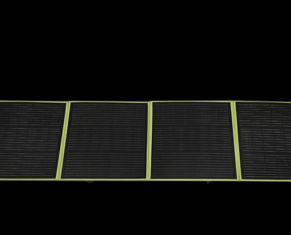 Panneau solaire pliable, cellules photovoltaïques en quatre modules à bordure verte